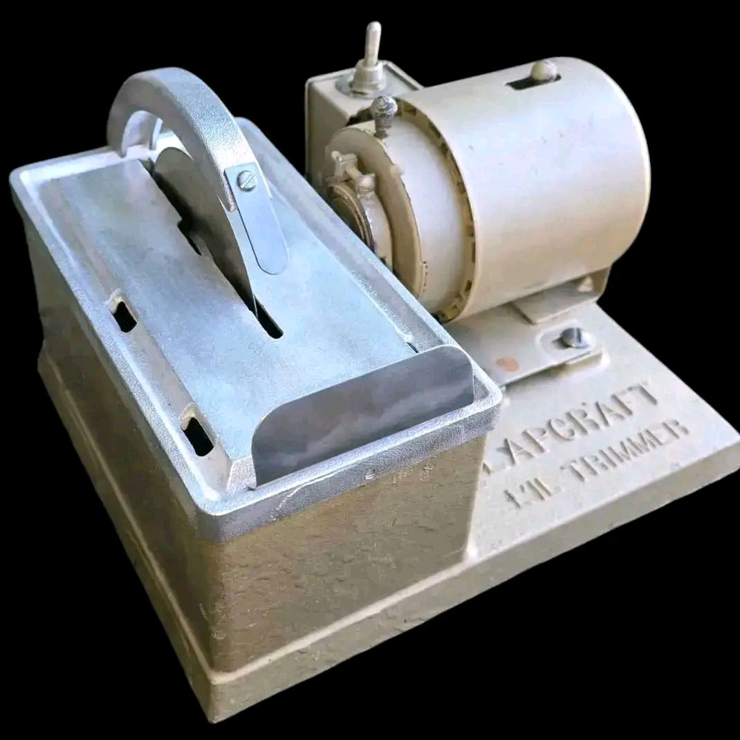 Rocks Trimming Saw