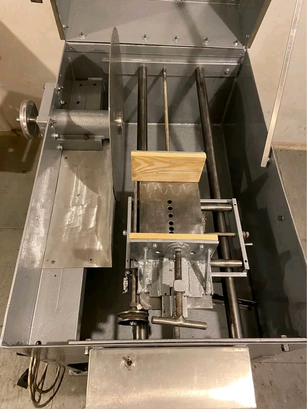 18 inch stainless steel laboratory slab saw 110V - Image 3